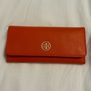 Tory Burch Continental wallet